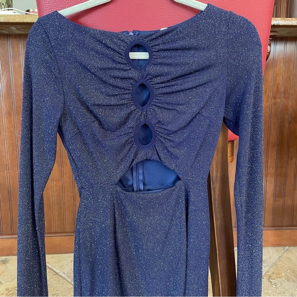 Lucy in the Sky Long Sleeve Dress - Picture 3 of 5